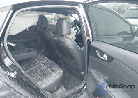 2022 Kia Forte Gt-Line z USA, uszkodzony, nr VIN 3KPF54AD6NE507004